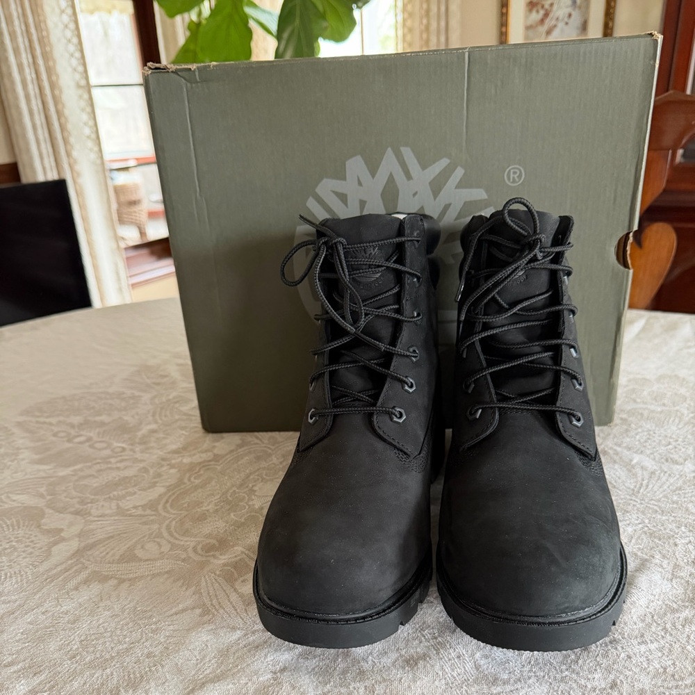 *NWT* Timberland Linden Woods Black Waterproof Boots - Picture 2 of 4